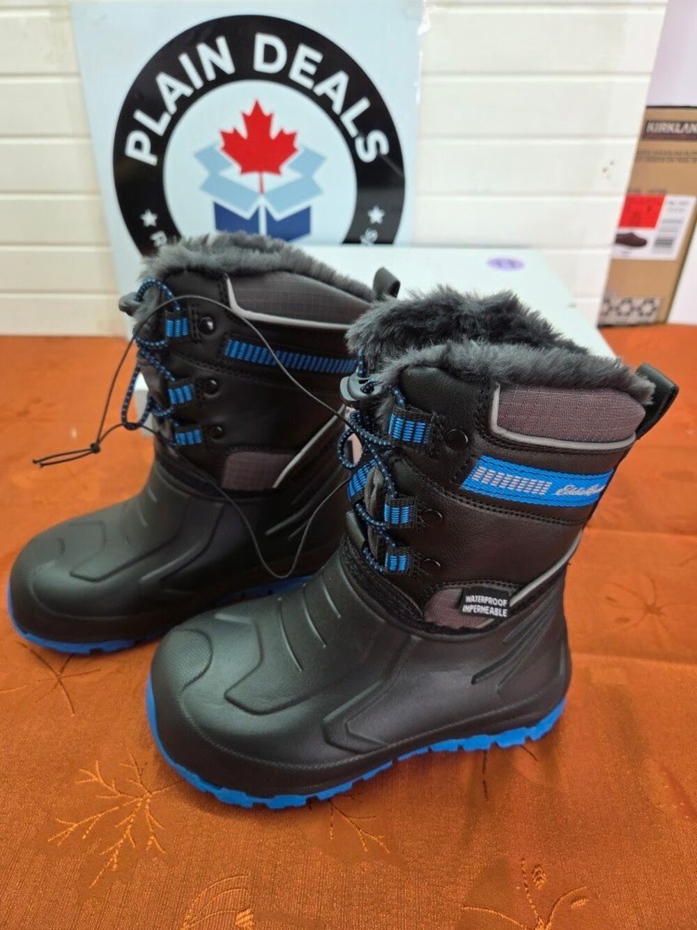 Eddie Bauer Youth Waterproof Winter Snow Boots, Black & Royal Blue, Size 11 Yout